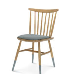 M2202 Chaise empilable